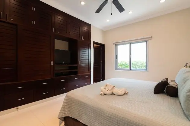 Casa Joya del Mar Beachfront