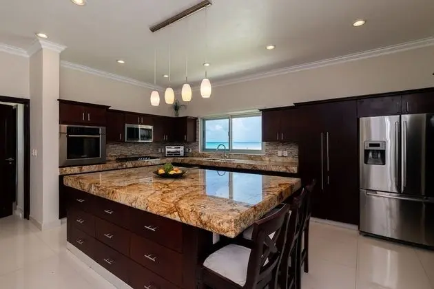 Casa Joya del Mar Beachfront