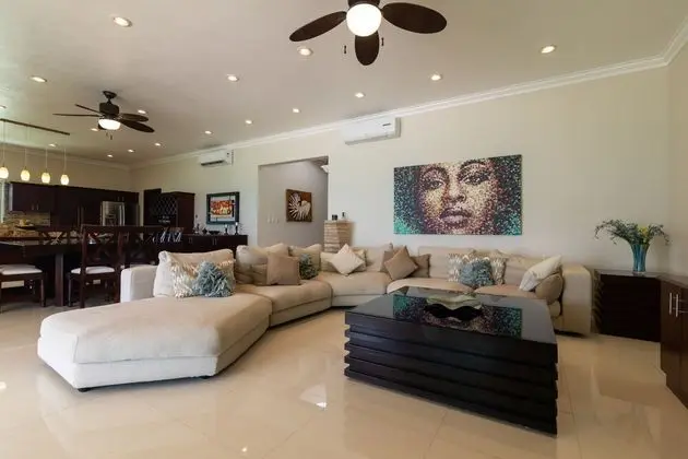 Casa Joya del Mar Beachfront