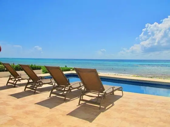 Casa Joya del Mar Beachfront