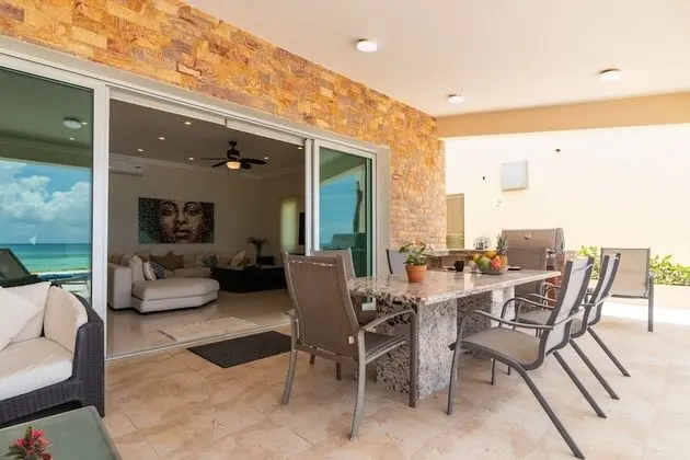 Casa Joya del Mar Beachfront