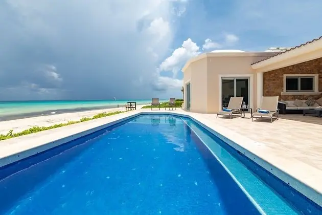 Casa Joya del Mar Beachfront