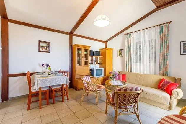 Family Ev, Birden Çok Yatak, Bahçeli (Beachfront House Nada)