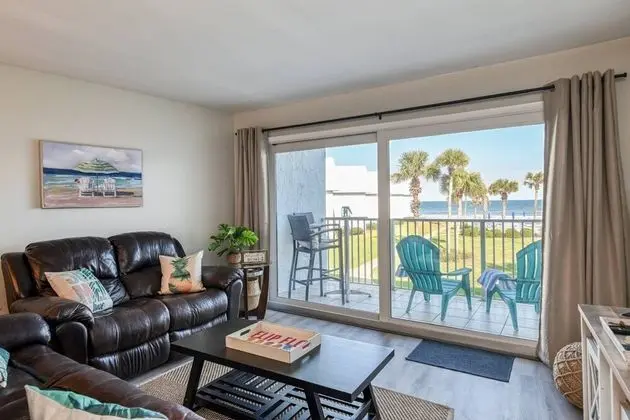 Daire (Beachfront Paradise)