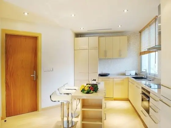 1 Bedroom Crystal Sand Suite