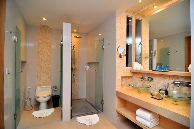 1 Bedroom Crystal Sand Suite
