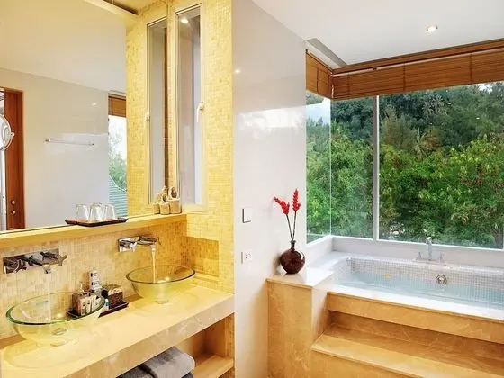 1 Bedroom Crystal Sand Suite