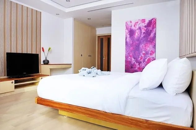 2 Bedroom White Coral Suite