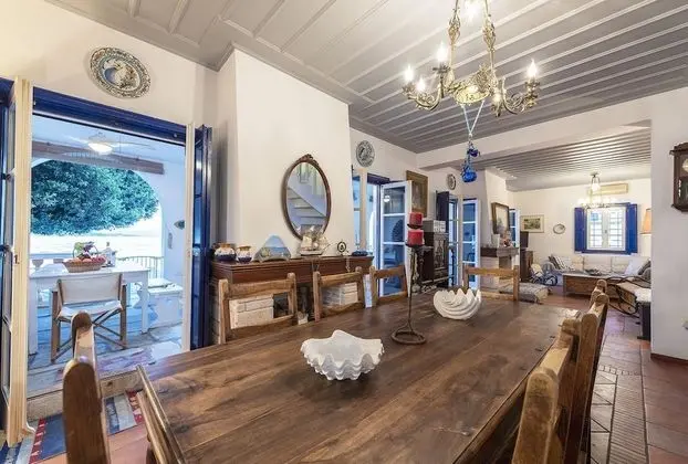 Villa, Birden Çok Yatak Odası, Şömine