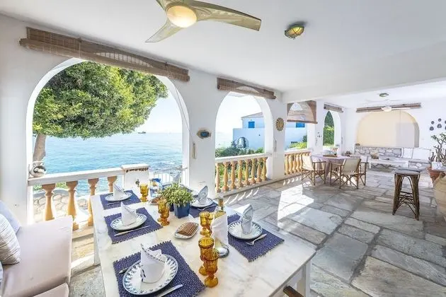 Villa, Birden Çok Yatak Odası, Şömine