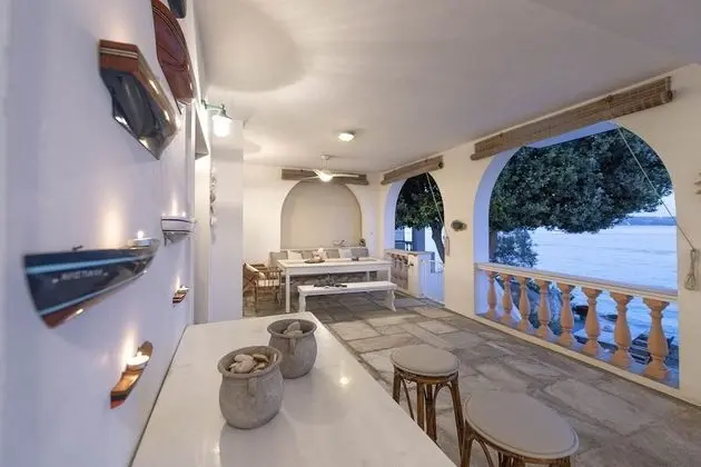 Villa, Birden Çok Yatak Odası, Şömine