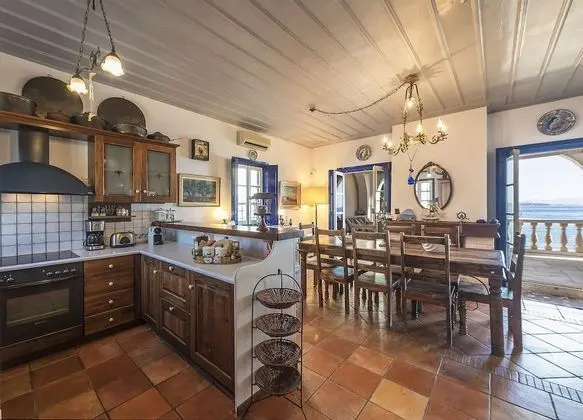 Villa, Birden Çok Yatak Odası, Şömine