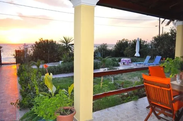 Ev, 2 Yatak Odası, Sigara İçilebilir, Veranda