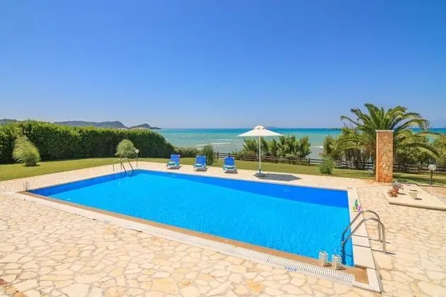 Villa, Engellilere Uygun, Sigara İçilebilir
