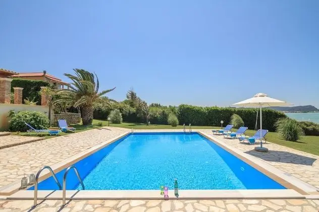 Villa, Engellilere Uygun, Sigara İçilebilir