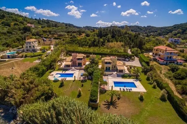 Villa, Engellilere Uygun, Sigara İçilebilir