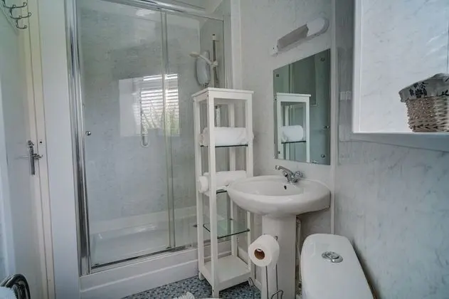 Apart Daire, Banyolu/Duşlu, Bahçe Manzaralı