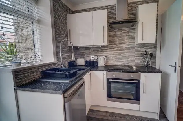 Apart Daire, Banyolu/Duşlu, Bahçe Manzaralı