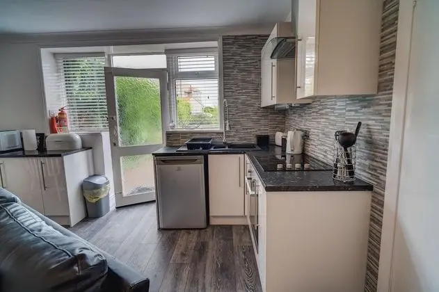Apart Daire, Banyolu/Duşlu, Bahçe Manzaralı