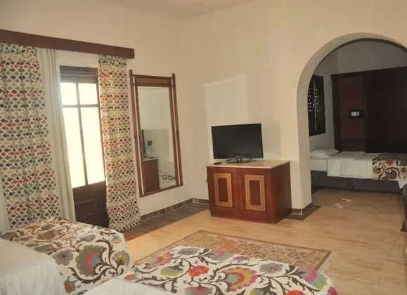 Üç Kişilik Oda
