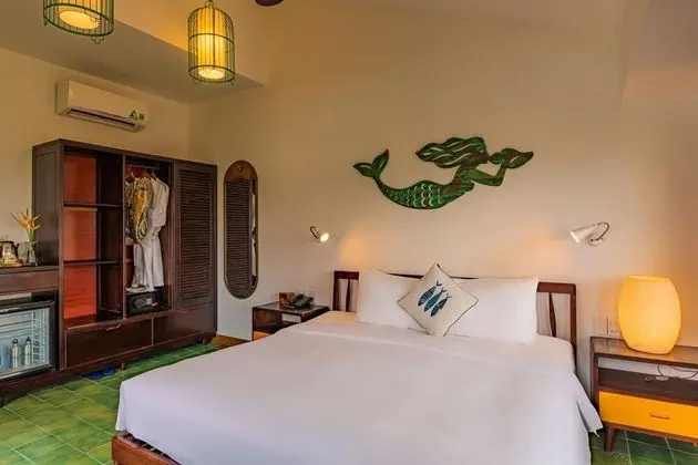 Mermaid Room
