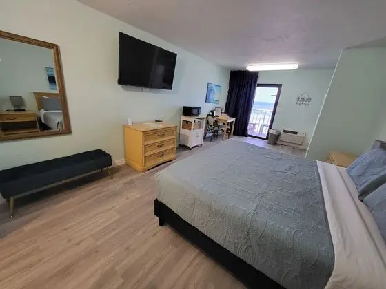 Standard Oda, 1 En Büyük (King) Boy Yatak, Küçük Mutfak, Okyanusa Sıfır
