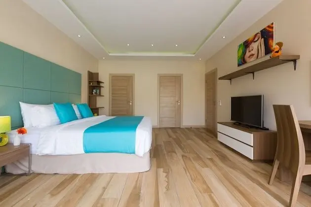 Deluxe Villa, 3 Yatak Odası, Havuz Manzaralı, Plaj Kenarı