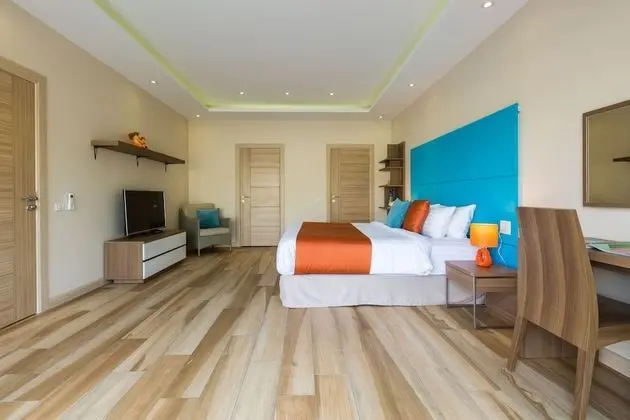 Deluxe Villa, 5 Yatak Odası, Havuz Manzaralı, Plaj Kenarı