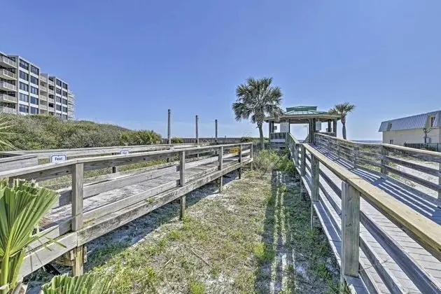 Ev (Beachside Sunrise at PCB New 226 Mbps)