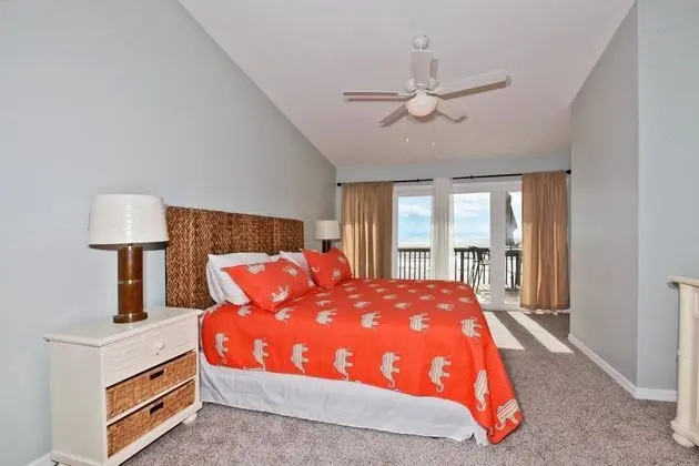 Sıra Ev, 3 Yatak Odası, Denize Sıfır (Beachside West 1)