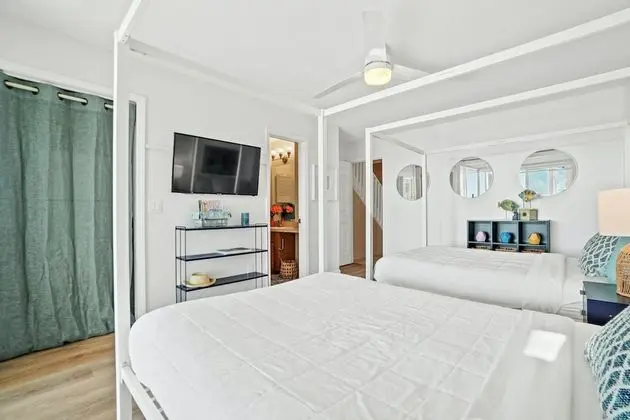 Sıra Ev, 3 Yatak Odası, Denize Sıfır (Beachside West 7)