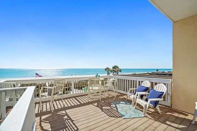 Sıra Ev, 3 Yatak Odası, Denize Sıfır (Beachside West 7)