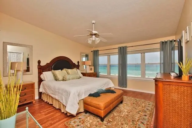 Sıra Ev, 3 Yatak Odası, Denize Sıfır (Beachside West 7)