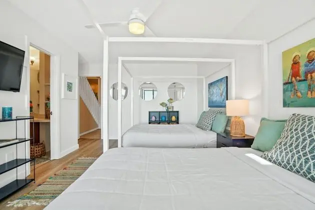 Sıra Ev, 3 Yatak Odası, Denize Sıfır (Beachside West 7)