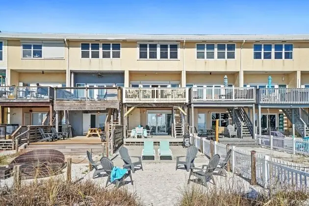 Sıra Ev, 3 Yatak Odası, Denize Sıfır (Beachside West 7)