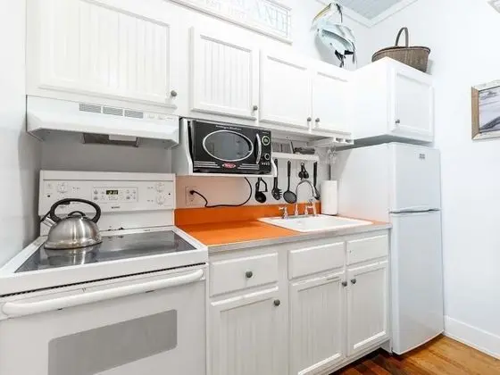 Daire, 1 Büyük (Queen) Boy Yatak ve Çekyat, Mutfak, Plaj Manzaralı (4)