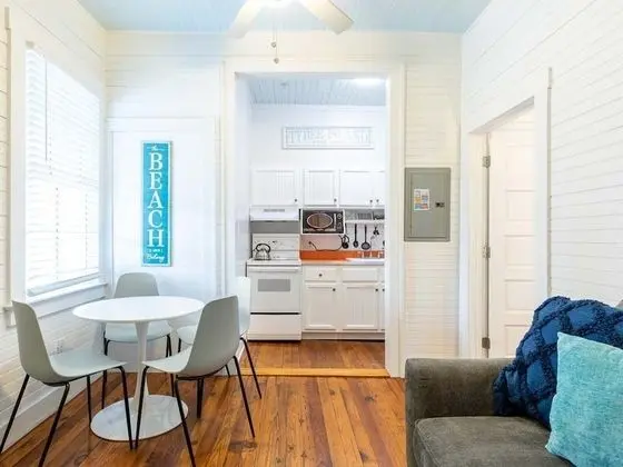 Daire, 1 Büyük (Queen) Boy Yatak ve Çekyat, Mutfak, Plaj Manzaralı (4)