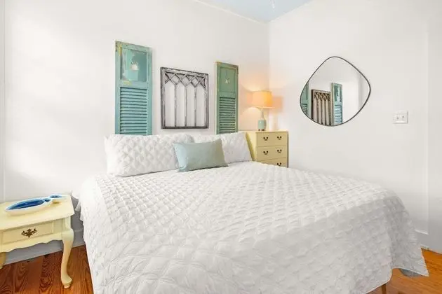 Daire, 1 En Büyük (King) Boy Yatak ve Çekyat, Mutfak, Plaj Manzaralı (5)