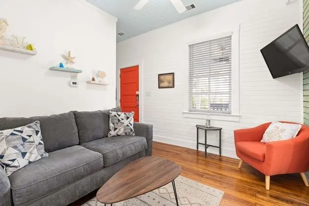 Daire, 1 En Büyük (King) Boy Yatak ve Çekyat, Mutfak, Plaj Manzaralı (5)