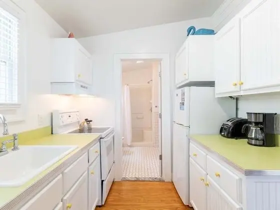 Daire, 1 En Büyük (King) Boy Yatak ve Çekyat, Mutfak, Plaj Manzaralı (5)