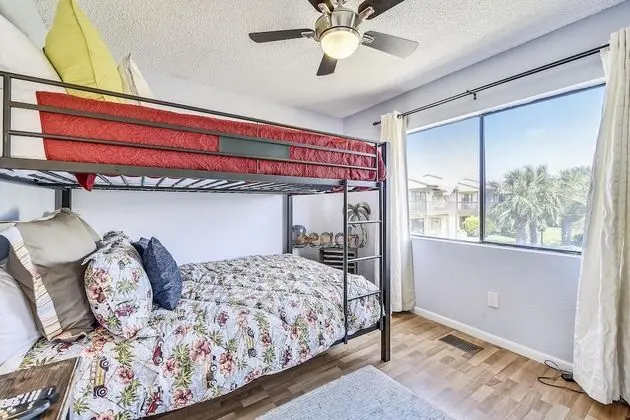 Sıra Ev, 2 Yatak Odası, Balkon (1F)