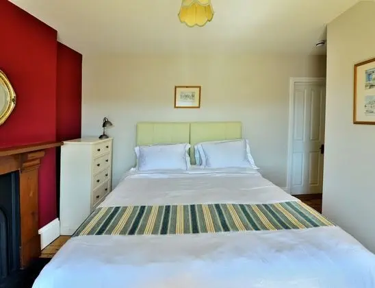Comfort Tek Büyük veya İki Ayrı Yataklı Oda