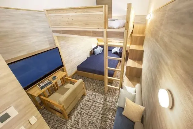 Dört Kişilik Oda, Sigara İçilmez (Bunk-bed)