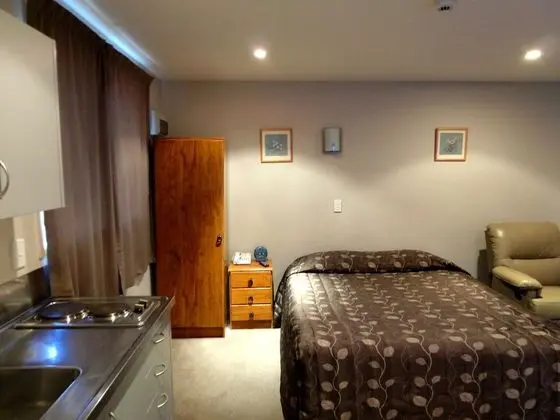 Deluxe Studio Unit