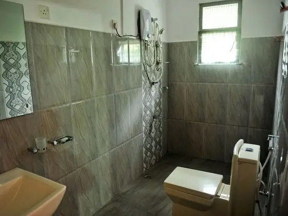 Deluxe Tek Büyük Yataklı Oda (Jungle View)