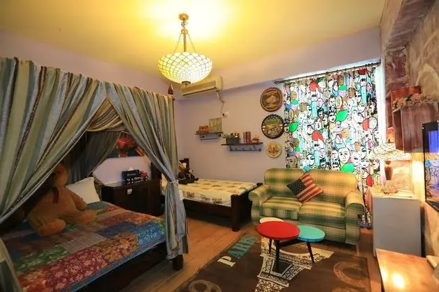 Design Tek Büyük Yataklı Oda, 1 Çift Kişilik Yatak