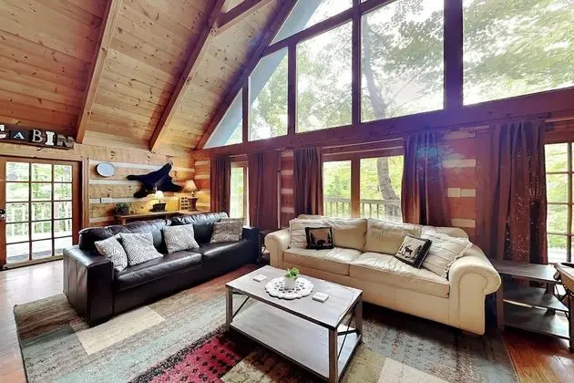 Kulübe (Bear Cave Haus)