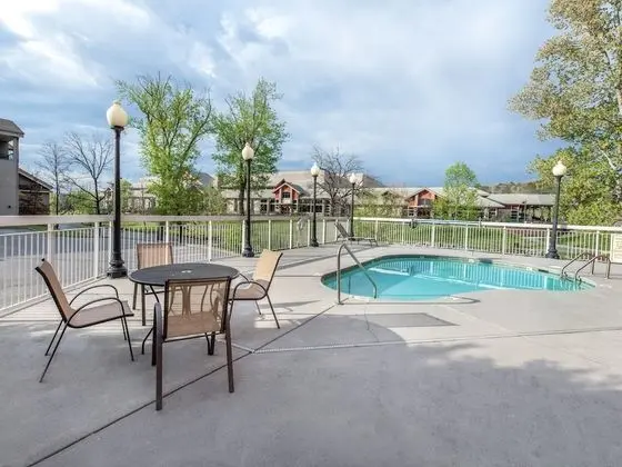 Daire (Bear Crossing 302 - River View Condo)