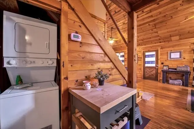 Ev