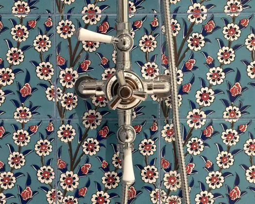 Tek Büyük Yataklı Oda (Yew Room)